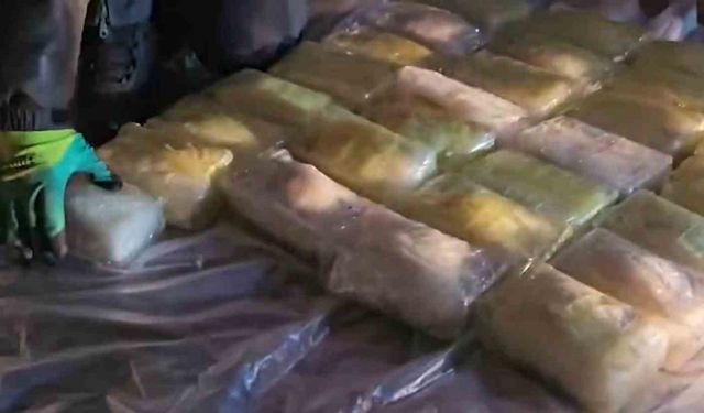 Bakan Yerlikaya: 'Şırnak'ta 142 kilogram metamfetamin uyuşturucu maddesi ele geçirdik'