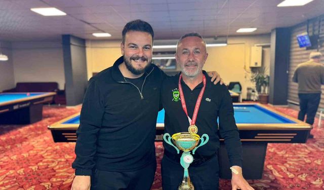Bilardoda şampiyon Muzaffer Kahraman