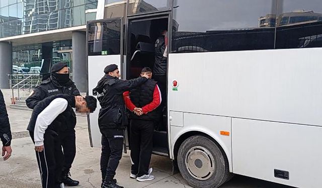 Bursa'da Özel Harekat destekli operasyon: 3 gözaltı