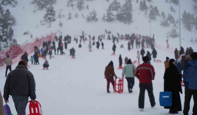 Ergan Kayak Merkezi sömestirin son gününde doldu taştı