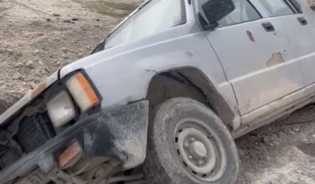 Karapınar'da pikap çukura düştü: 1 yaralı