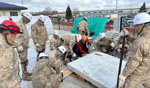 Kütahya AFAD'dan jandarmaya arama kurtarma eğitimi