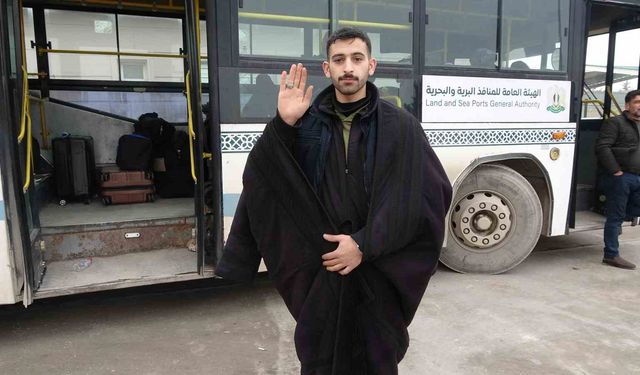 Suriyelilerin gönüllü geri dönüşü sürüyor