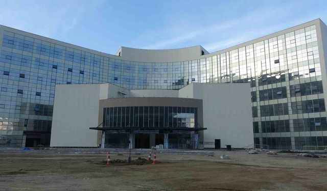 Trabzon Şehir Hastanesi inşaatının yüzde 90'ı tamamlandı