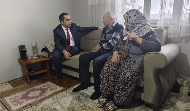 Yenipazar'da vatandaşlarla birebir temas