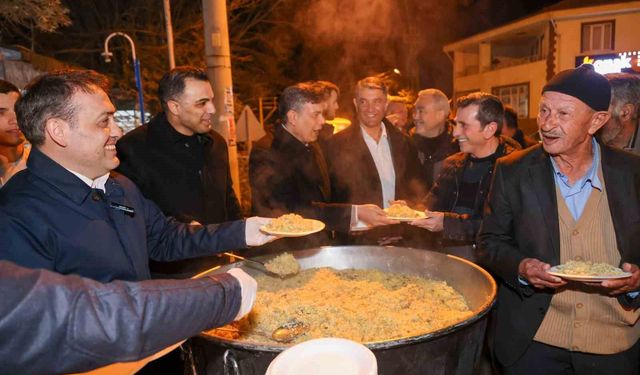 700 yıldır sürdürülen 'Kadir pilavı' geleneği bu yıl da devam etti