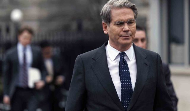 ABD, fiyatları düşürmek amacıyla denizdeki İran petrolüne uygulanan yaptırımları kaldırabilir