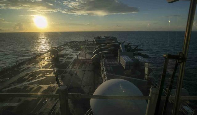 ABD ordusu: '3 bin 500 personel taşıyan amfibi hücum gemisi USS Tripoli Orta Doğu'da'
