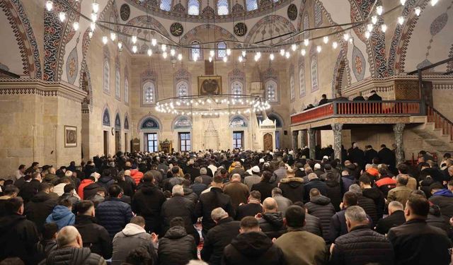 Amasya'da Sultan II. Bayezid Camii'nde bayram namazı kılındı