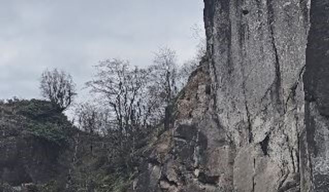 Artvin'de tehlike oluşturan kayalar kontrollü şekilde düşürüldü