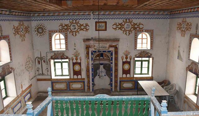 Bahçecik köyü camii restore edilmeyi bekliyor