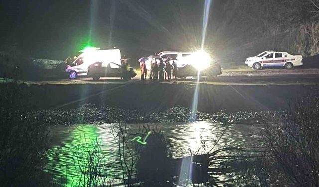 Balık tutarken çaya düşen imam hayatını kaybetti