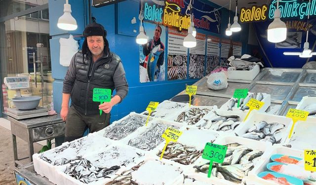 Balıkçı tezgahlarında Ramazan bereketi