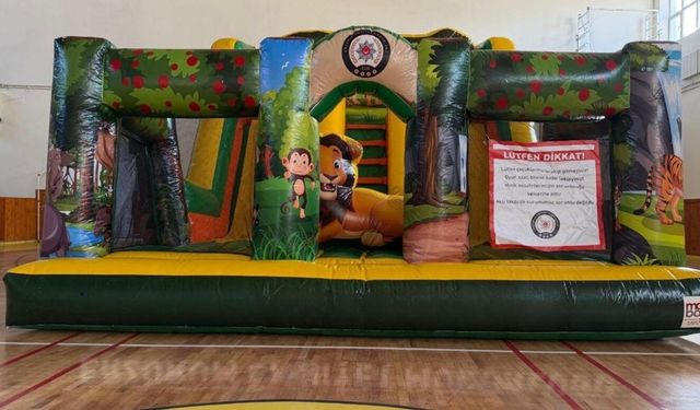 Bayburt'ta çocuklar için kurulan 'Balon Park' oyun alanı 4 gün boyunca açık olacak