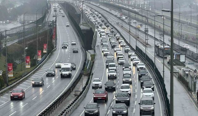 Bayramın ikinci gününde İstanbul'da trafik yoğunluğu