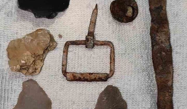 Botan Vadisi Milli Park'ta tarihi eser olduğu düşünülen objeler bulundu