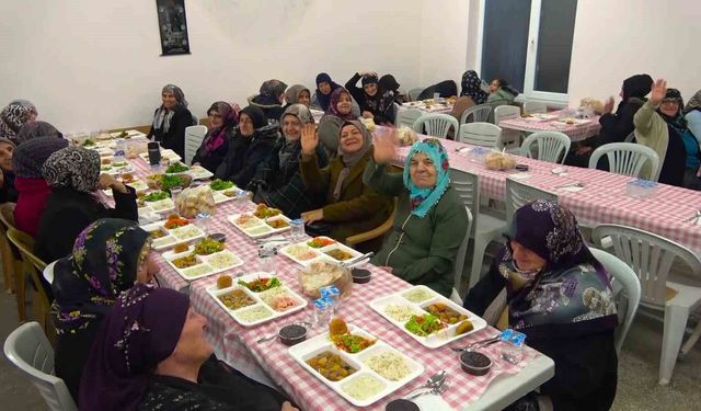 Bu köyde Ramazan boyunca yemeklere kadın eli değmiyor