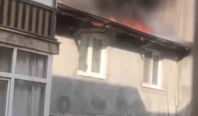 Bursa'da çatı yangını paniği