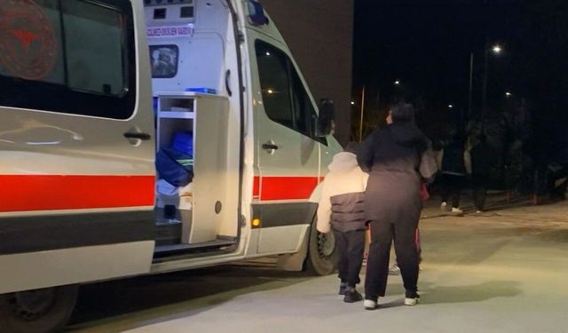 Bursa'da tavuk döner yiyen 25 kişi zehirlendi