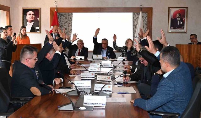 Çamyuva Mahallesi'nde sel ve su baskınına karşı çalışma raporu oy birliği ile kabul edildi