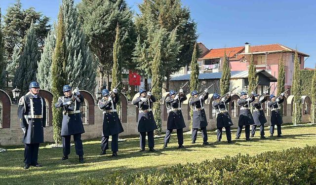 Çanakkale şehitleri Uşak'ta törenle anıldı