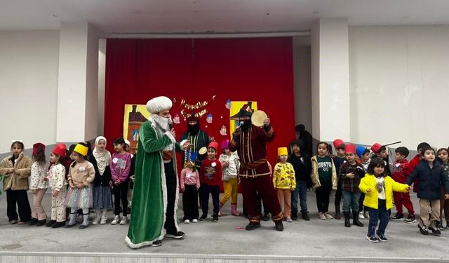 Çavdarhisar'da Hacivat, Karagöz ve Nasreddin Hoca gösterisi