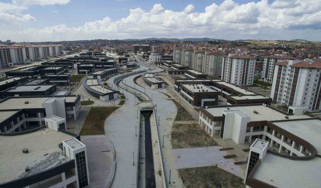 Ege'nin kalbi Uşak'a 23 yılda 135 tesis kazandırıldı