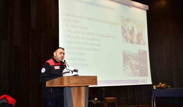 Esenyurt'ta liselilere arama kurtarma eğitimi