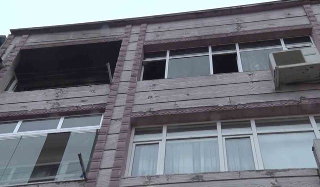 Eşini öldürüp evi ateşe verdi