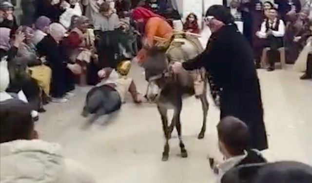 Gördes'te ilginç 'damat eğlencesi'