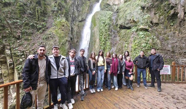 Hukuk öğrencileri Akçakoca'yı gezdi