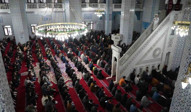 Iğdır'da bayram namazı kılındı