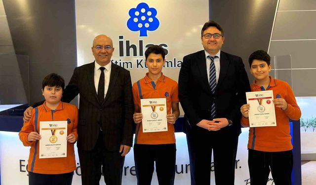 İhlas Koleji öğrencilerinden Uluslararası Stem Olimpiyatları'nda büyük başarı