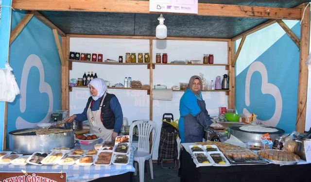 Kadın Emeği Çarşısı açıldı