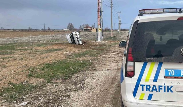 Karaman'da otomobil devrildi: Araçtaki 5 kişi kazayı burnu bile kanamadan atlattı