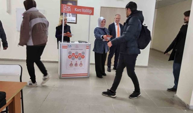 Kars'ta 'Açık Kapı'dan üniversite öğrencilerine yakın temas