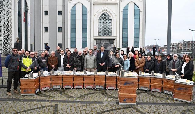 Kartepe'de üreticilere arıcılık ve ekipman desteği sağlandı