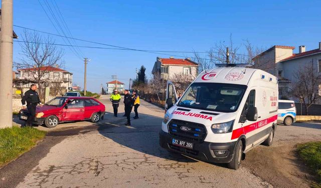 Keşan'da iki otomobilin çarpıştığı kazada 1 kişi yaralandı