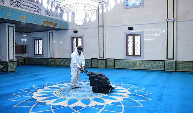 Kestel'de camiler Ramazan Bayramı'na hazırlanıyor