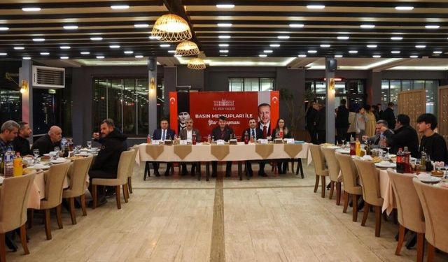 Kilis Valisi Kalaylı basın mensuplarıyla iftarda bir araya geldi