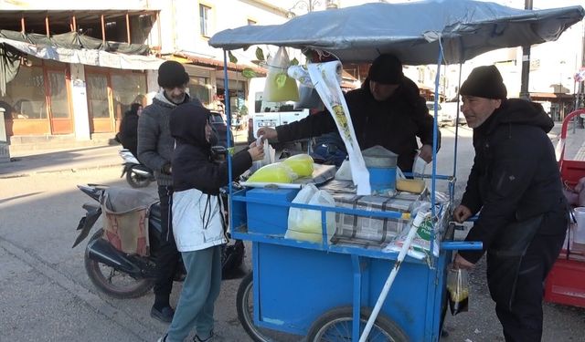 Kilis'te meyan şerbeti iftar sofralarının vazgeçilmezi