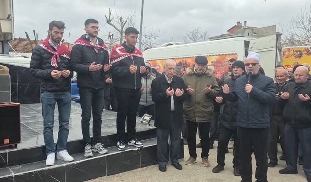 Kınalı kuzular dualarla askere uğurlandı