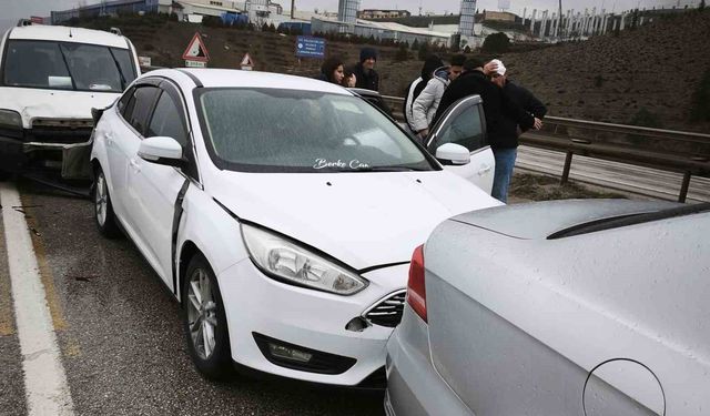 Kırıkkale'de zincirleme kaza: 3 yaralı