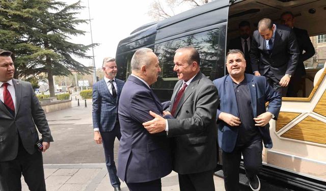 KKTC Başbakan Yardımcısı Ataoğlu: 'Farklı ülkelere gitmek yerine kendi adamızı ziyaret edin'