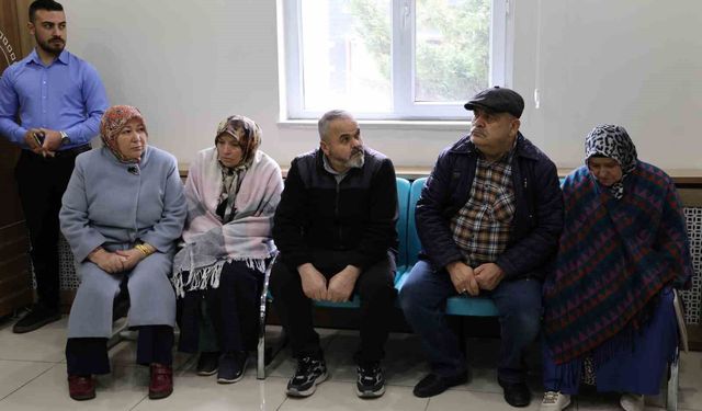 Kutsal topraklara gitmek istediler, umre vaadiyle çantacıya dolandırıldılar