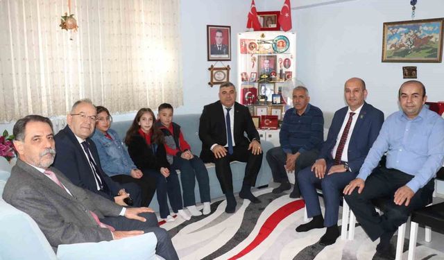 Öğrenci ve öğretmenlerden vefa dolu etkinlik