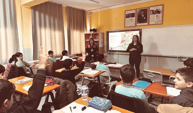 Öğrencilere gıda güvenliği ve iyi tarım eğitimi verildi