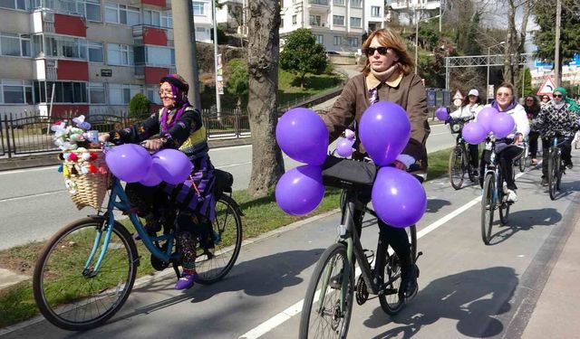 Ordu'da kadınlar 8 Mart dolayısıyla pedal çevirdi