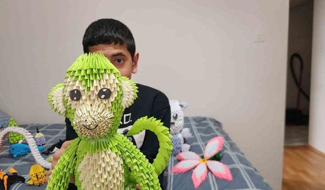 Otizmli Arda, origamiyle hayatına yön veriyor