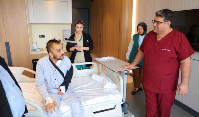 Otomobille giderken kafasına kaya yuvarlandı, başarılı ameliyatla sağlığına kavuştu